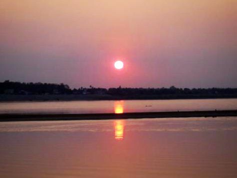 See the World or Bust: nofootprint Is On Her Way Photo